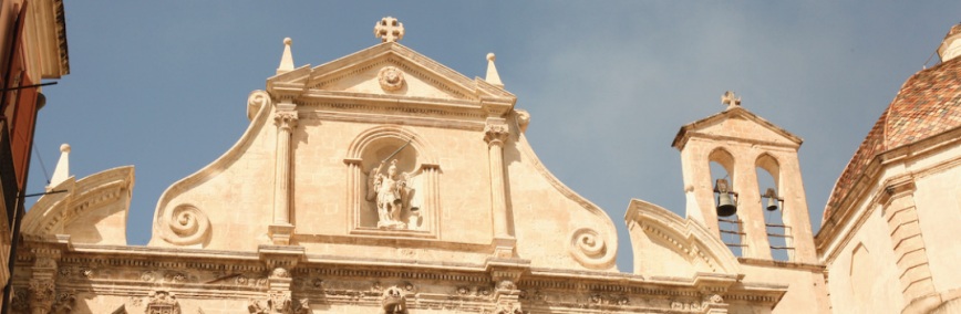 Cagliari, barrio de Stampace: Fachada de la iglesia de San Miguel